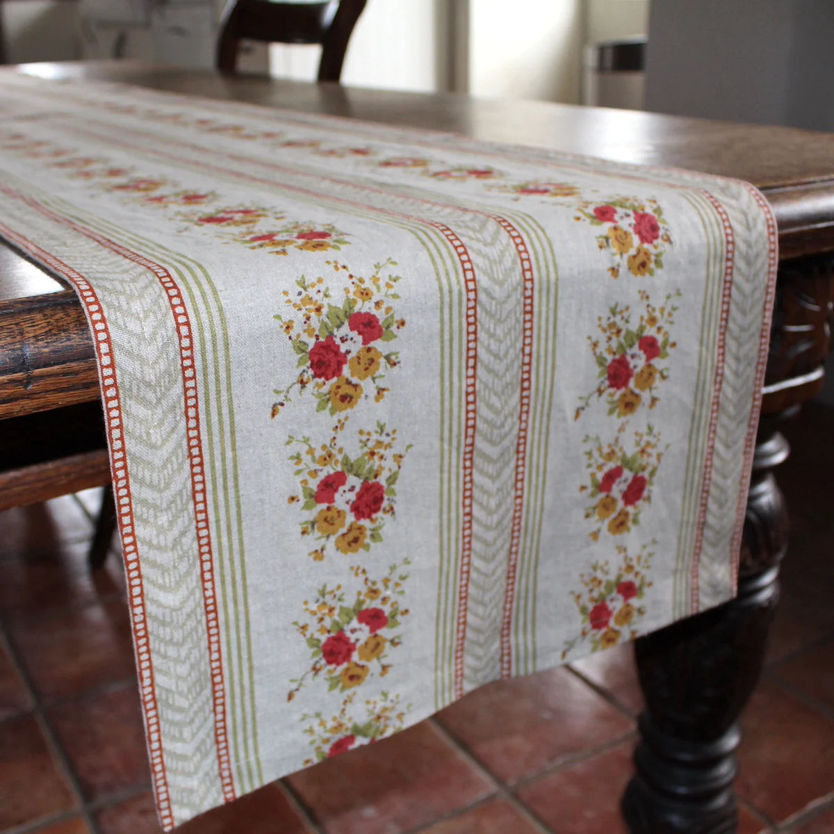 Rustic Red Country Rose Table Runner