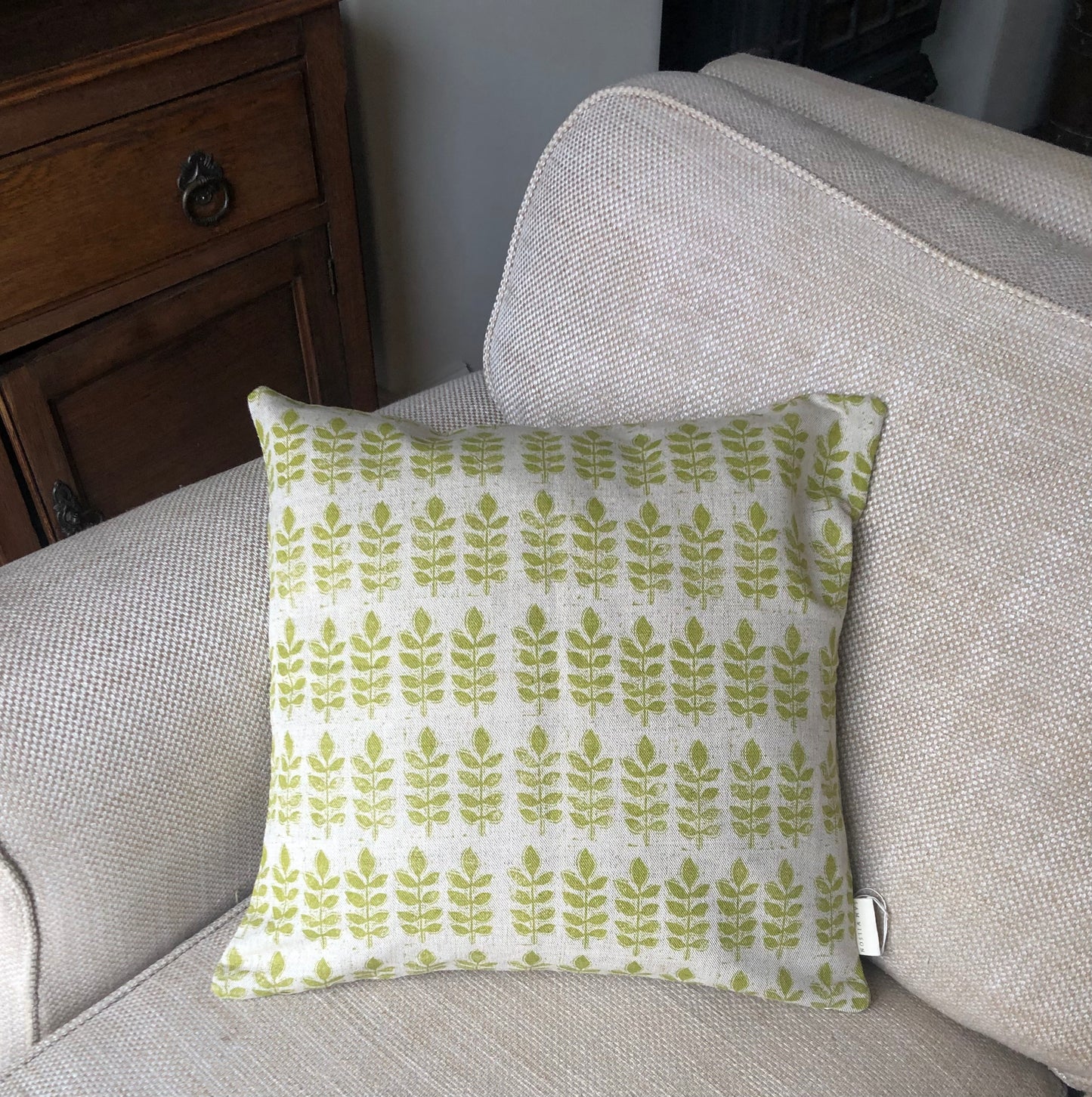 Green Leaf Print Square Cushion
