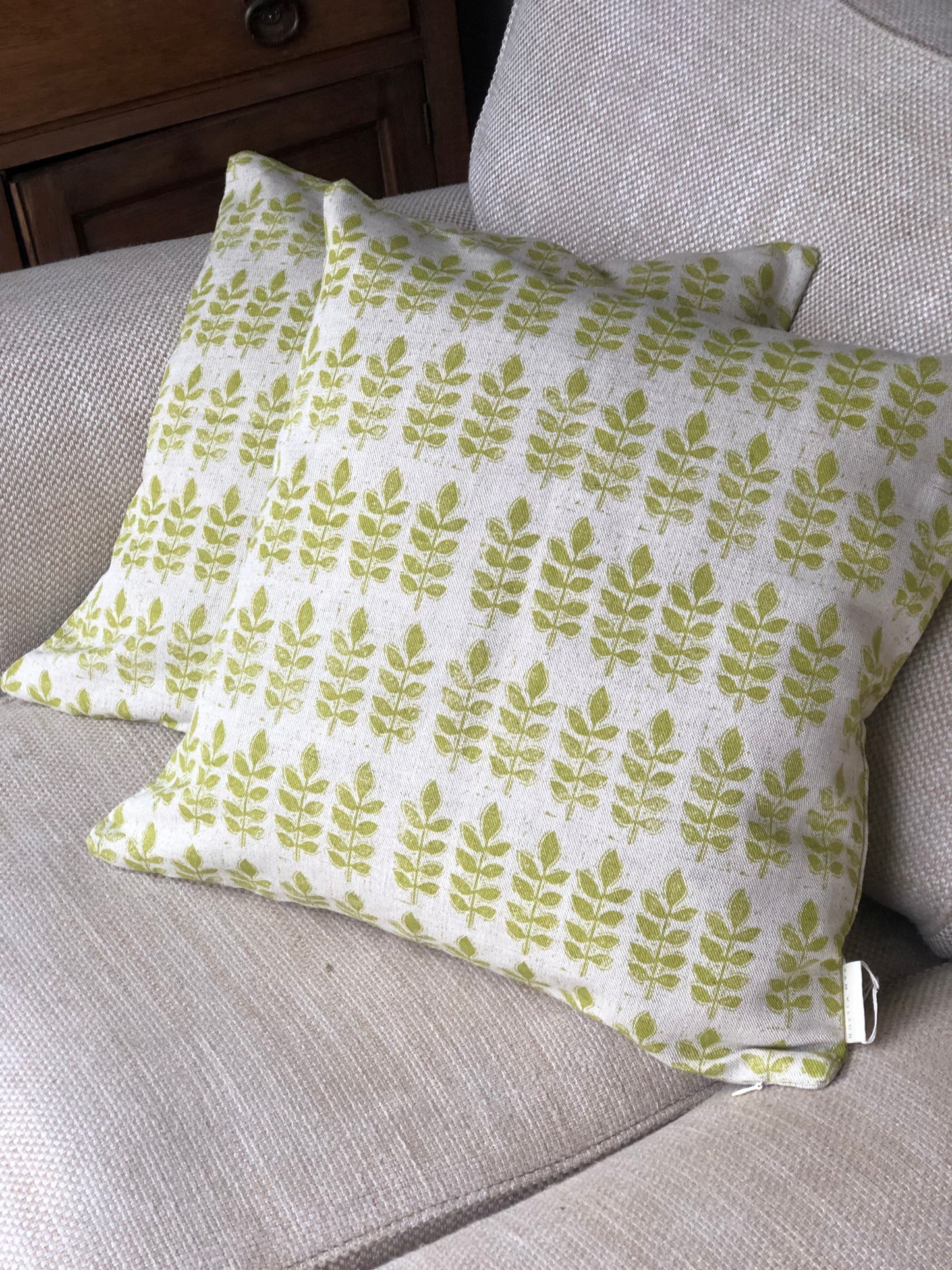 Green Leaf Print Square Cushion