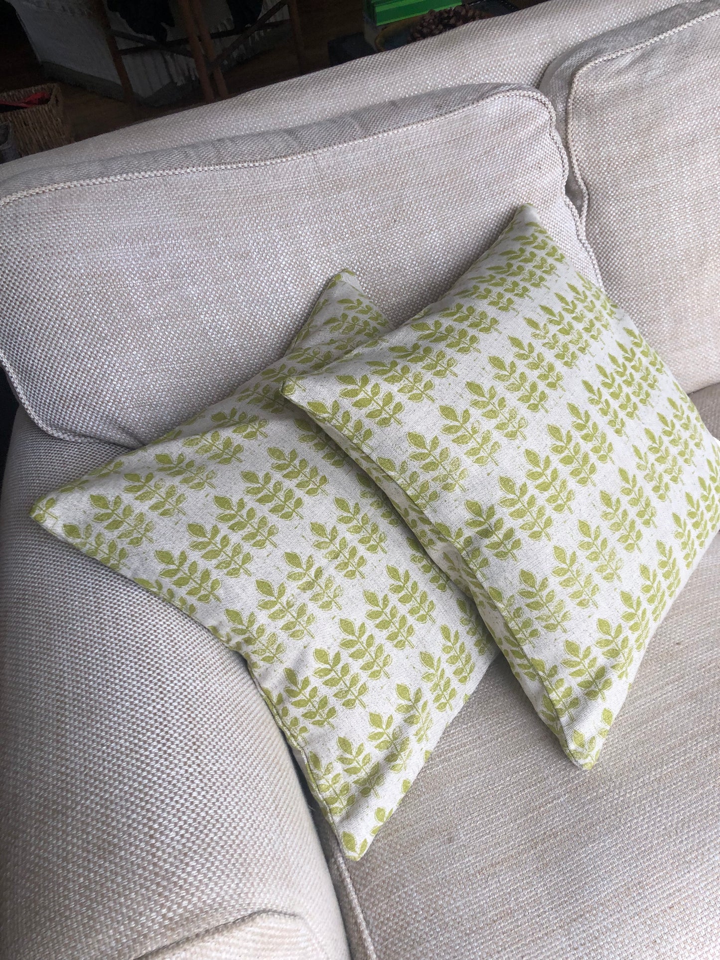 Green Leaf Print Square Cushion