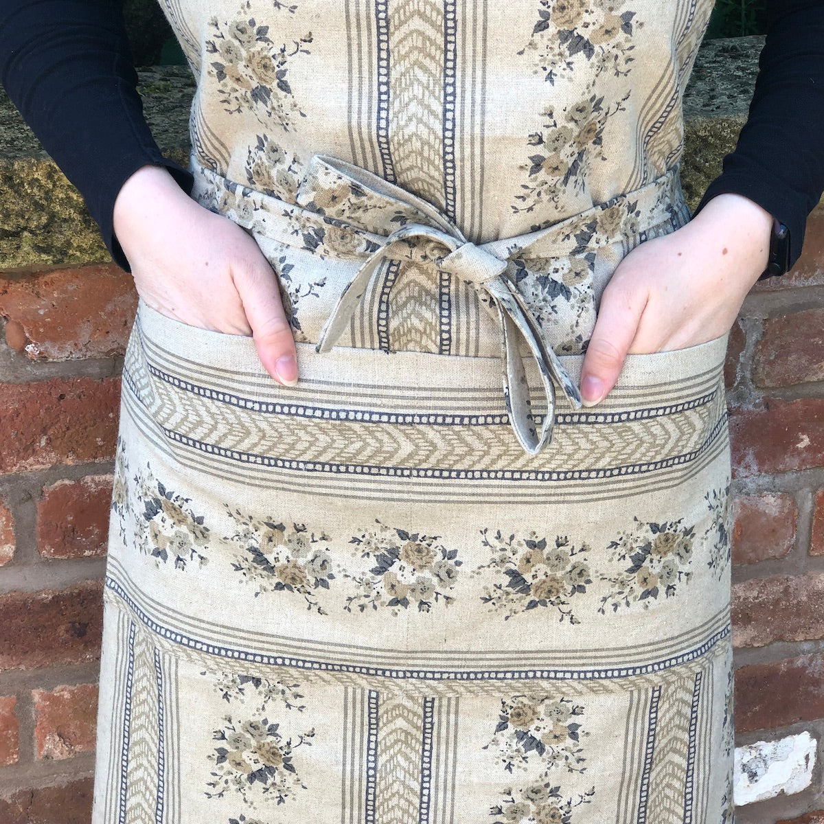 Grey English Country Rose Linen Apron