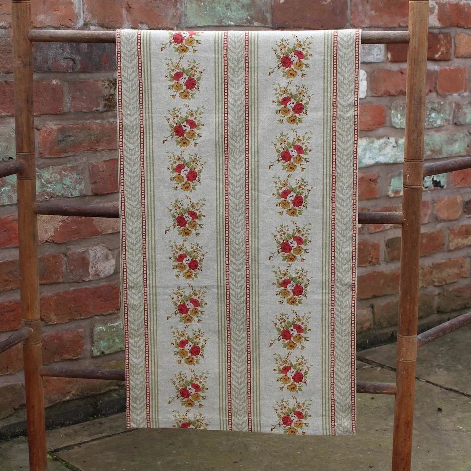 Rustic Red Country Rose Table Runner